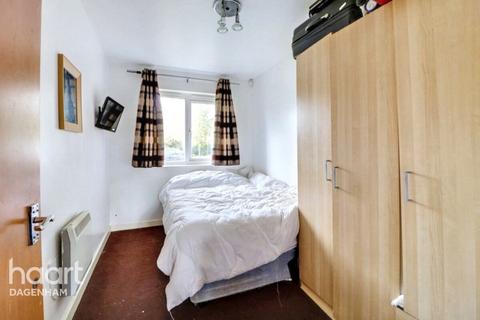 Marine Drive, Barking 2 bed flat for sale