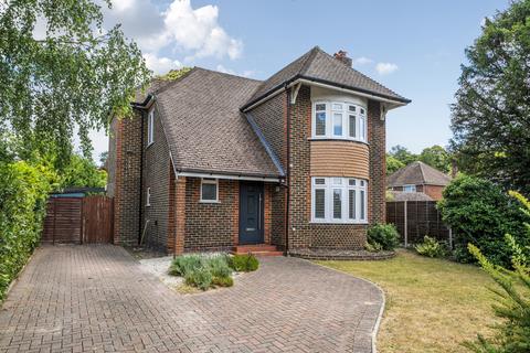Pierrefondes Avenue,  Farnborough, GU14 3 bed detached house for sale