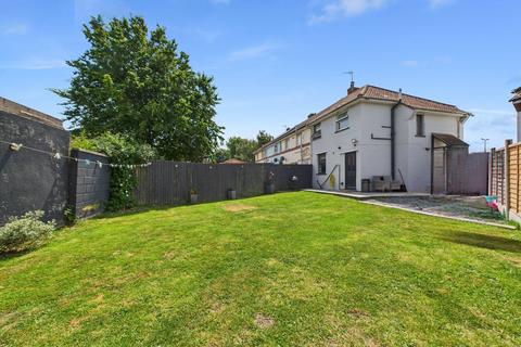 Pembroke Road, Weston