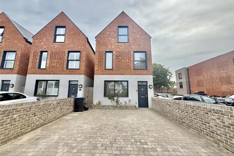 Northdown Road, Margate 4 bed detached house for sale