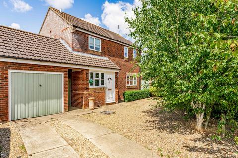Southgate Way, Briston 3 bed detached house for sale