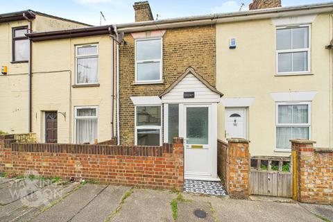 St. Leonards Road, Lowestoft 2 bed terraced house for sale