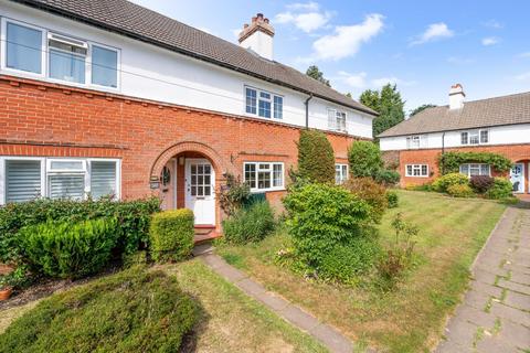 Chapel Road, Tadworth KT20 2 bed terraced house for sale