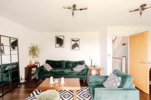 Totterdown, BRISTOL BS4 6 bed terraced house for sale