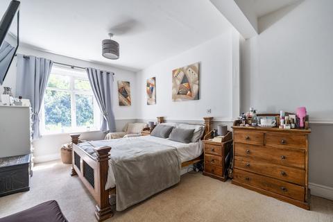 Langton Road, Tunbridge Wells TN3 4 bed semi