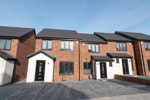 Rotherfield Square, Redhouse, Sunderland 3 bed terraced house for sale