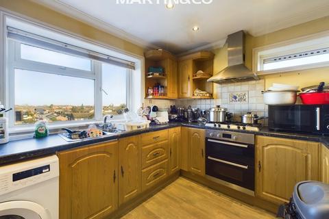 Lud Lodge, Ashford TW15 3 bed apartment for sale