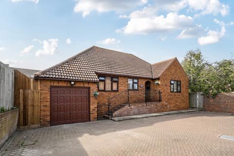 Herberts Court, High Street, Lower Stoke 3 bed bungalow for sale