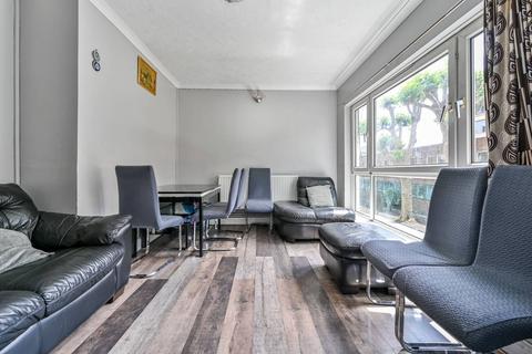 Somerford Grove Estate, Stoke... 2 bed flat for sale