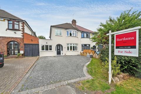 Pendeford Avenue, Wolverhampton, WV6 3 bed semi
