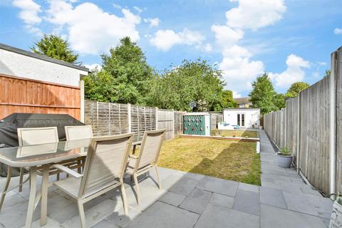 Buckhurst Avenue, Carshalton SM5 4 bed end of terrace house