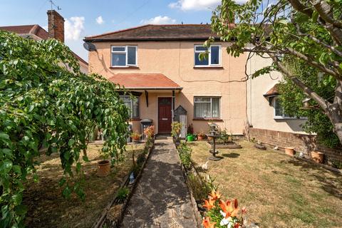Lincoln Road, Guildford, Surrey 2 bed apartment for sale