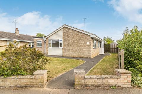 Castle Road, Hadleigh, IP7 2 bed detached bungalow for sale