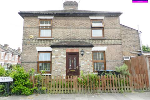 James Street, Enfield EN1 2 bed end of terrace house for sale