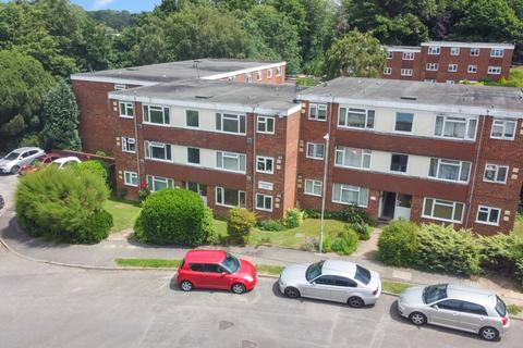 Windermere Court, Quantock Drive... 2 bed flat for sale
