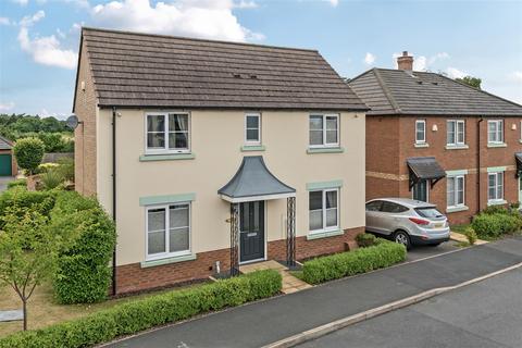 Vesey Court, Telford TF6 3 bed detached house for sale