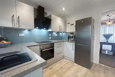 Old Newton Road, Bovey Tracey 2 bed park home for sale
