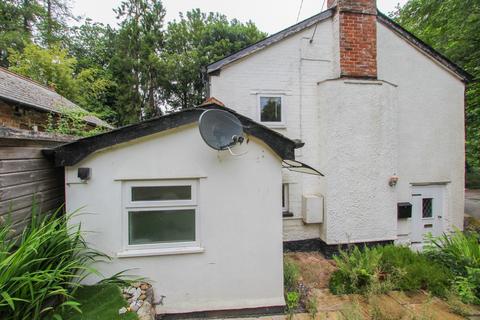 Old Feniton 2 bed cottage for sale