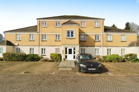 Winton Road, Swindon, SN3 2 bed ground floor flat for sale