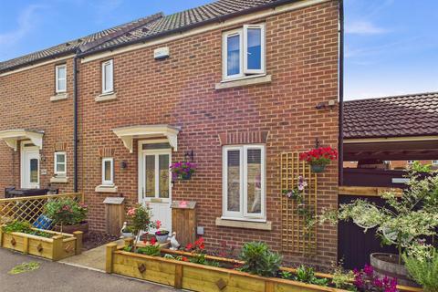 Stanbridge Way, Quedgeley, Gloucester 3 bed end of terrace house for sale