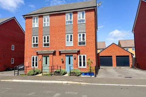 First Field Way, Patchway, Bristol... 4 bed semi