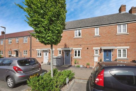 Finn Farm Road, Ashford, TN25 7 2 bed terraced house for sale