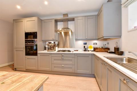 Tilbury Lodge, South Croydon CR2 3 bed apartment for sale