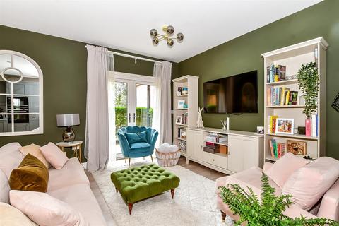 Tilbury Lodge, South Croydon CR2 3 bed apartment for sale