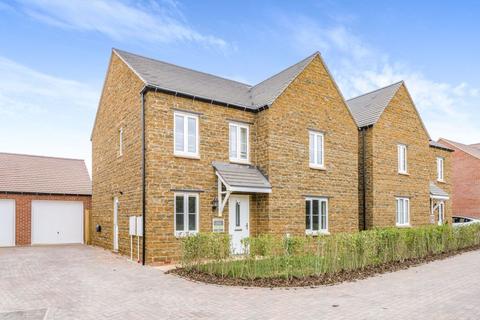15, Wickets Way, Bodicote 4 bed detached house for sale