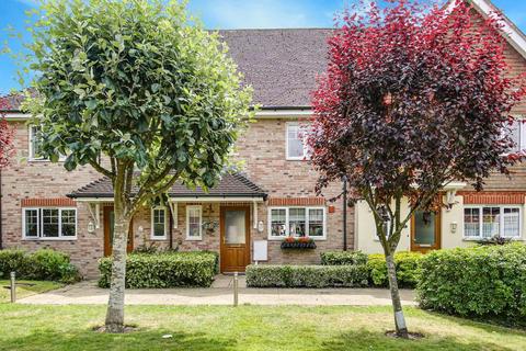 Spire Place, Warlingham, CR6 9LW 4 bed terraced house for sale