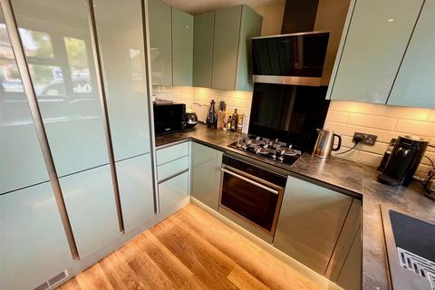 Augustus Gate, Stevenage 2 bed semi