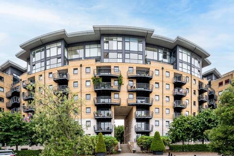 Greenfell Mansions, Deptford, London... 3 bed flat for sale