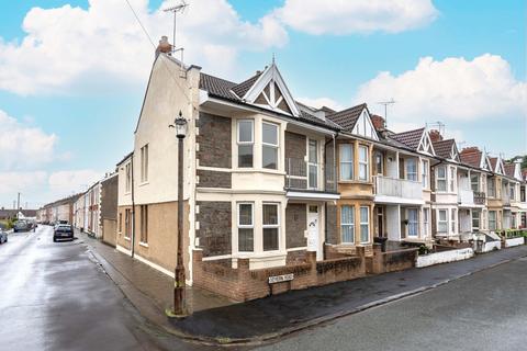 Shirehampton, Bristol BS11 2 bed flat for sale