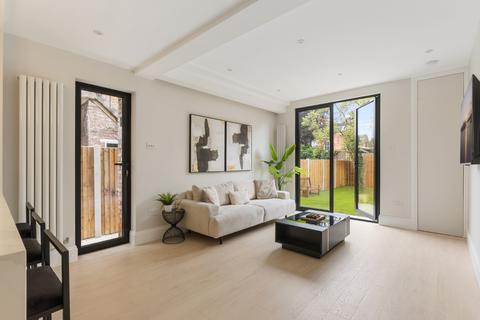 Furness Road, Kensal Green, London NW10 2 bed ground floor flat for sale