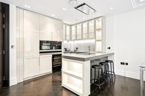 Strand, London, WC2R 2 bed apartment for sale