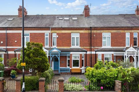 East Parade, York, YO31 5 bed terraced house for sale