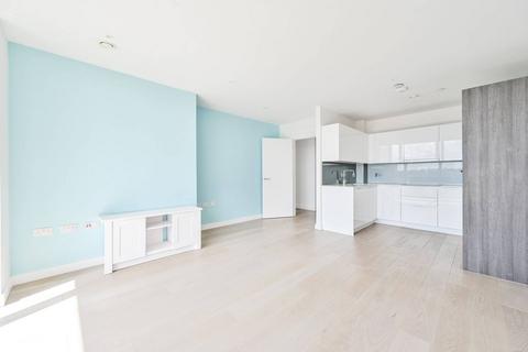 River Gardens Walk, Greenwich... 2 bed flat for sale