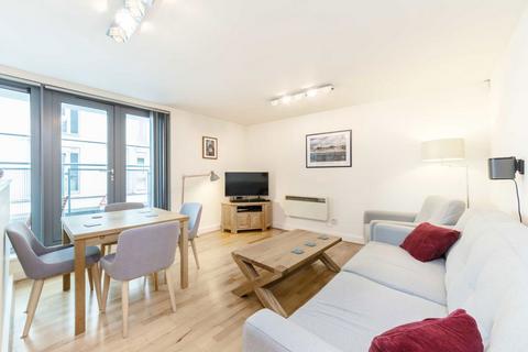 Hardwicks Square, London SW18 2 bed flat for sale