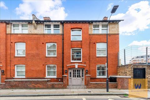 Burlington Gardens, Fulham, London, SW6 1 bed apartment for sale