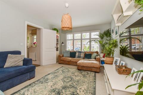 Great Threads, Staplehurst, Kent 4 bed detached house for sale