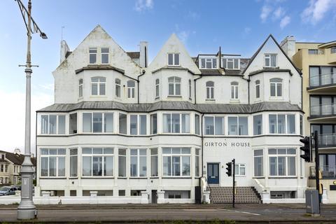 Kingsway, Hove, BN3 1 bed flat for sale