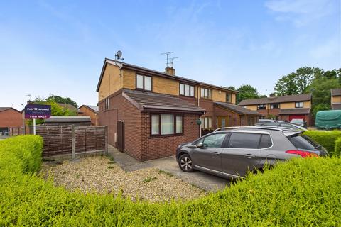 Arenig Close, Summerhill, LL11 3 bed semi