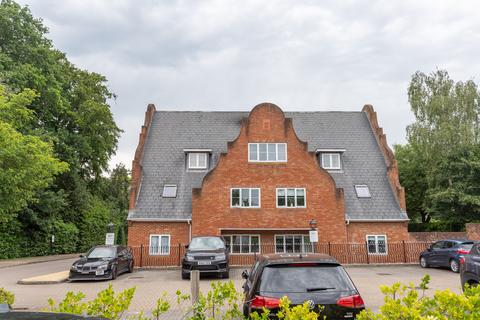 PADDOCK HOUSE, BURLEIGH ROAD, ASCOT... 1 bed penthouse for sale