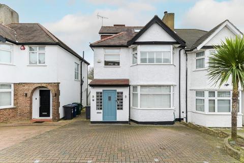 Holders Hill Drive, Barnet, London, NW4 4 bed semi