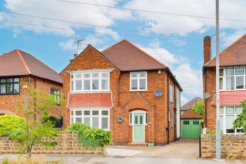 Davies Road, West Bridgford NG2 4 bed detached house for sale