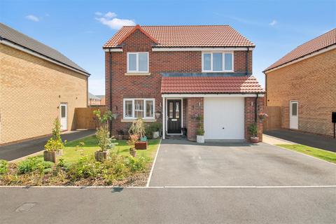 Hazel Wood Crescent, Sowerby, Thirsk 4 bed detached house for sale