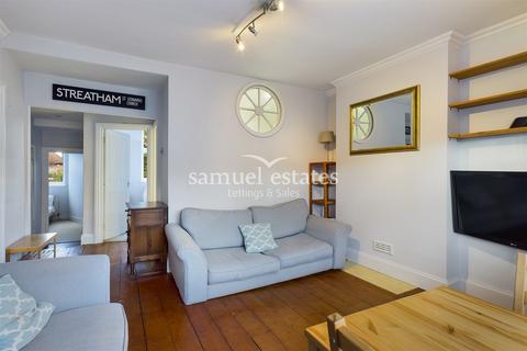 Streatham, London, SW16 2 bed flat for sale