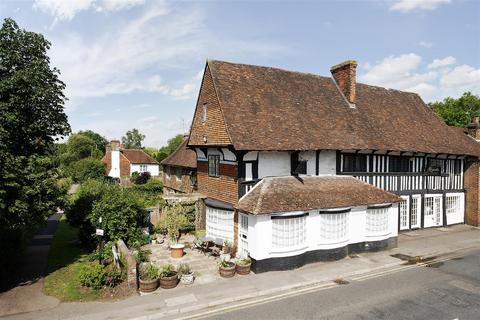 North Street, Headcorn, Ashford 2 bed character property for sale