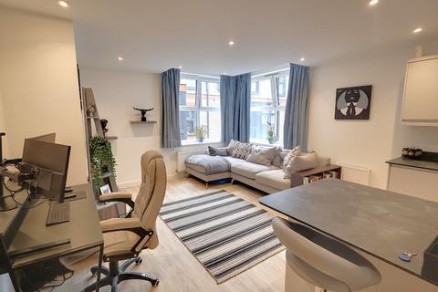 Back Of The Walls, Southampton City... 1 bed flat for sale