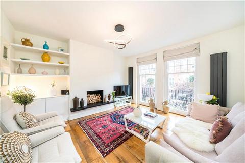Riverview Gardens, London SW13 2 bed flat for sale